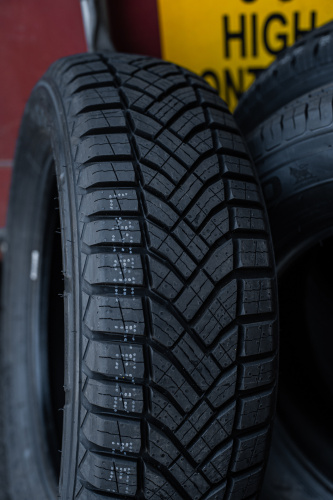 фото протектора и шины Commercio 4 Seasons Шина Sailun Commercio 4 Seasons 215/60 R17C 109/107T